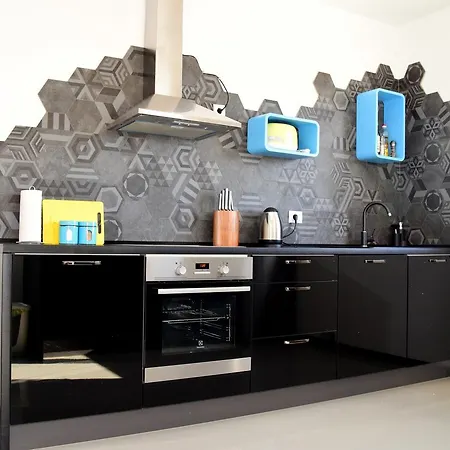 87 Stairs Apartment *